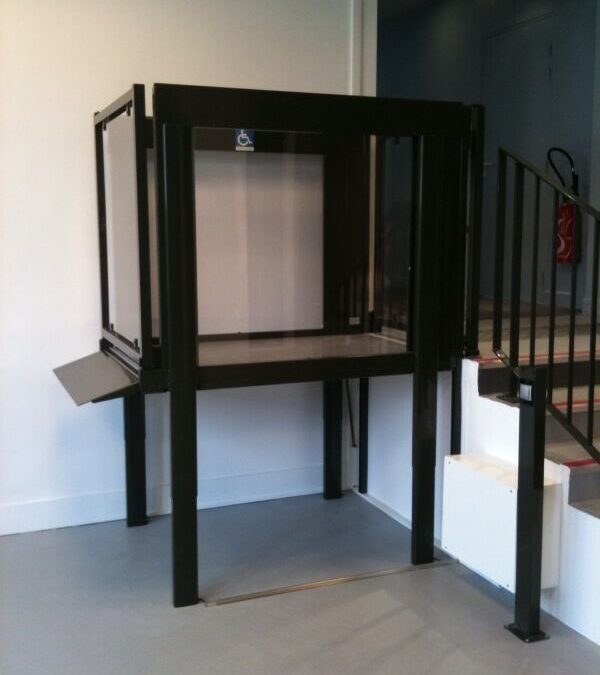 Die clevere Hubühne für komfortable Höhenüberwindung